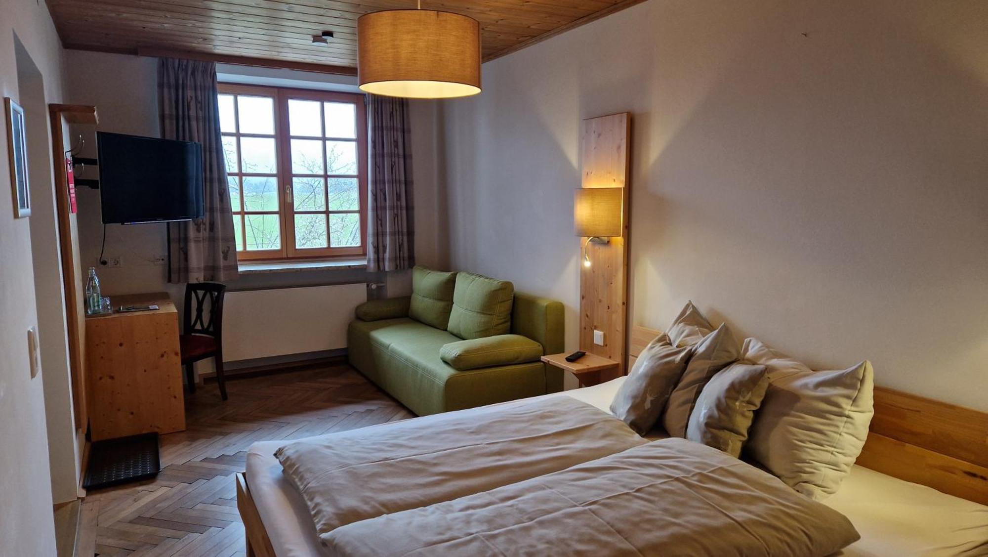 Hotel Landgasthof Alter Wirt Fischbachau Exterior photo